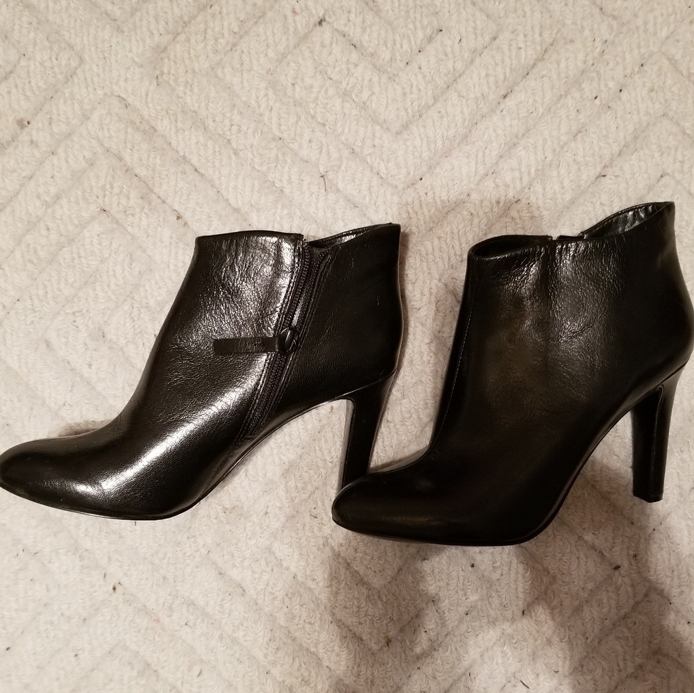 Nine west booties - Picture 3 of 4